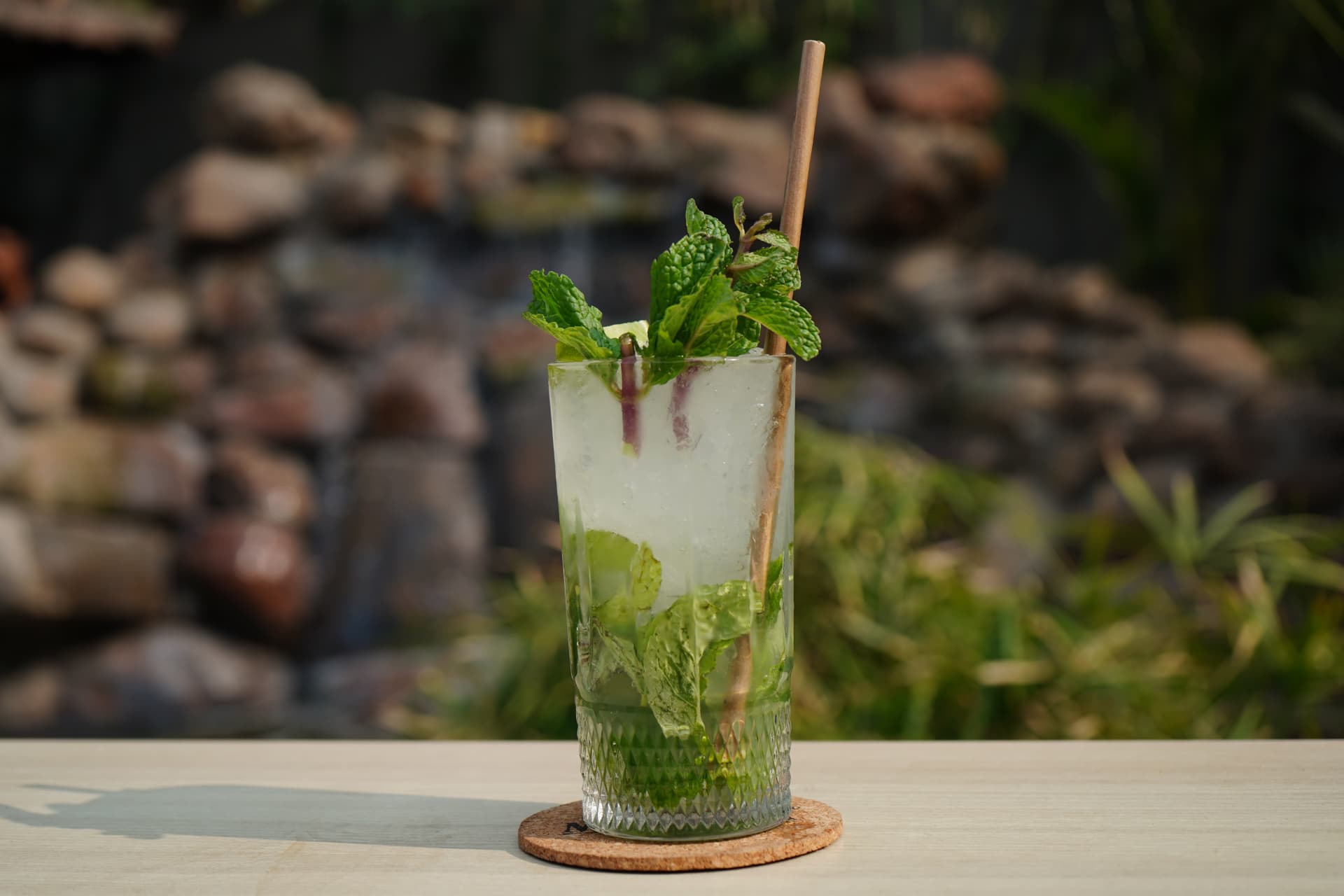 Fresh mint cooler with crushed ice